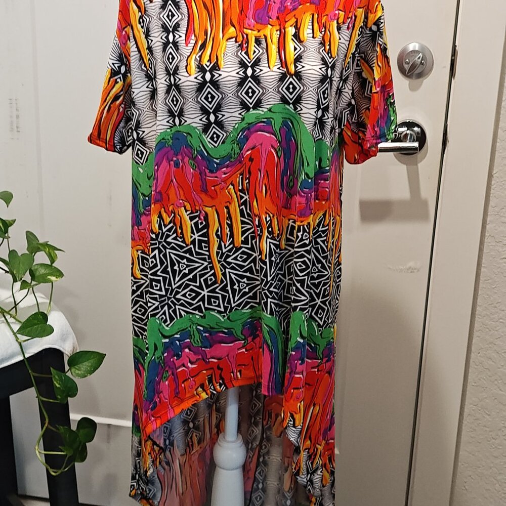 (ROUGE COLLECTION) MULTICOLORED PRINT TOP WITH PANTS TO MATCH (SIZE 3X) N